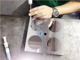 火博（中国）团队加工作业中