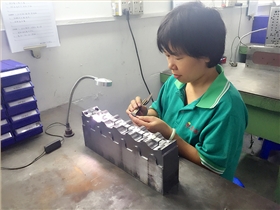 火博（中国）团队加工作业中