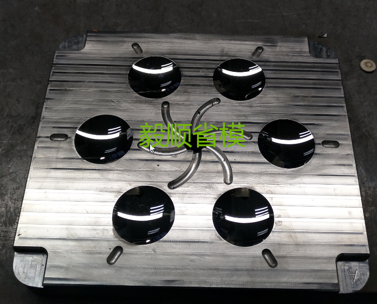 火博（中国）VR镜头模具抛光研磨5